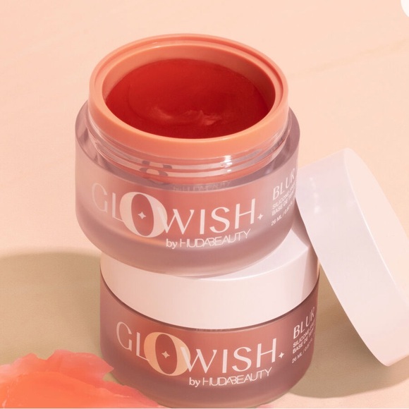 Huda Beauty GloWish Blur Jam Silicone-Free Smoothing Primer - Picture 2 of 6